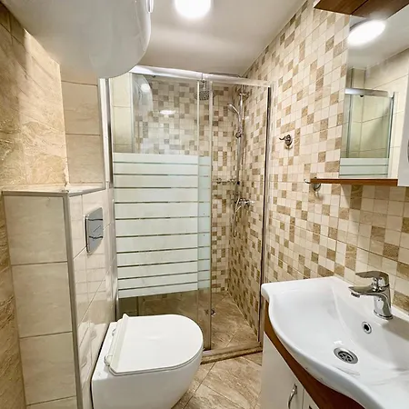 Charm 1 Apartman Várna