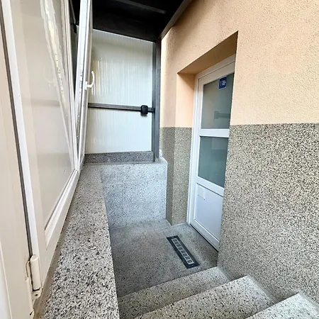 Apartman Charm 1 *
