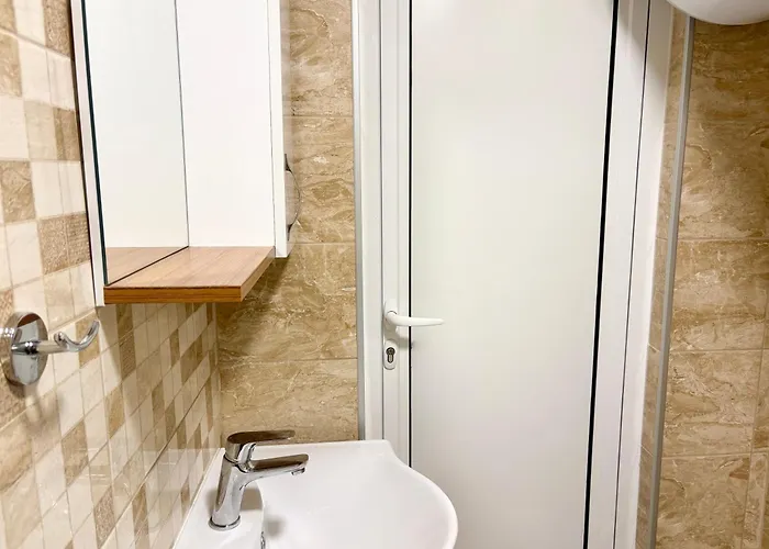 Charm 1 アパート ヴァルナ